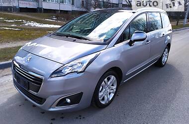 Минивэн Peugeot 5008 2015 в Каменском