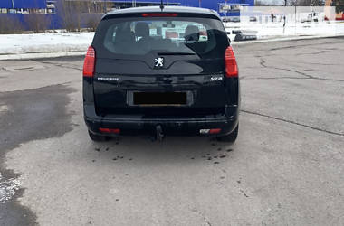 Универсал Peugeot 5008 2012 в Дубно