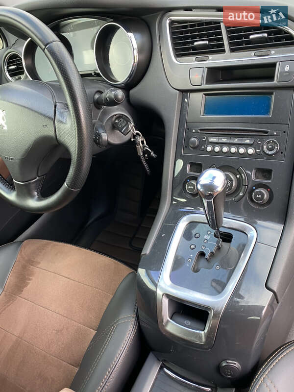 Мінівен Peugeot 5008 2012 в Києві