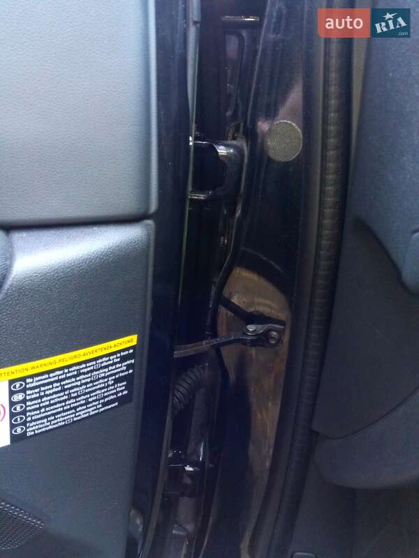 Мінівен Peugeot 5008 2012 в Києві