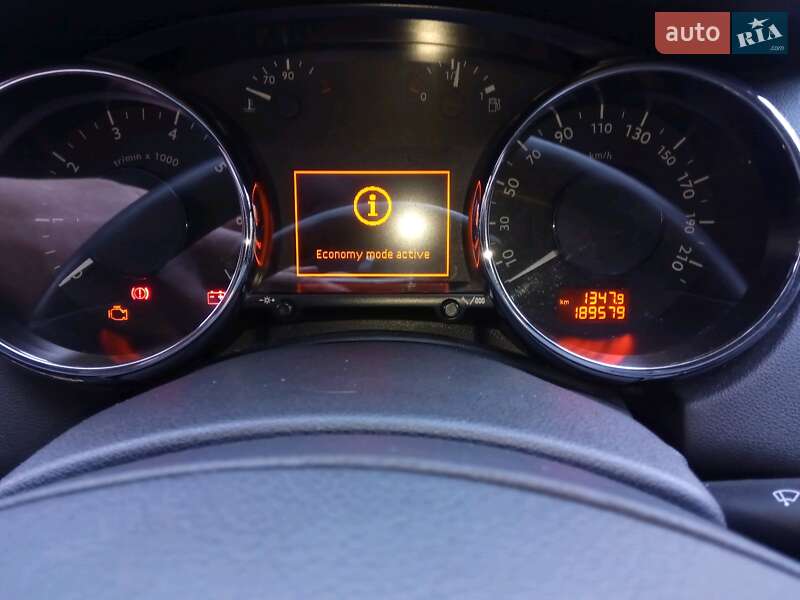 Мінівен Peugeot 5008 2012 в Києві