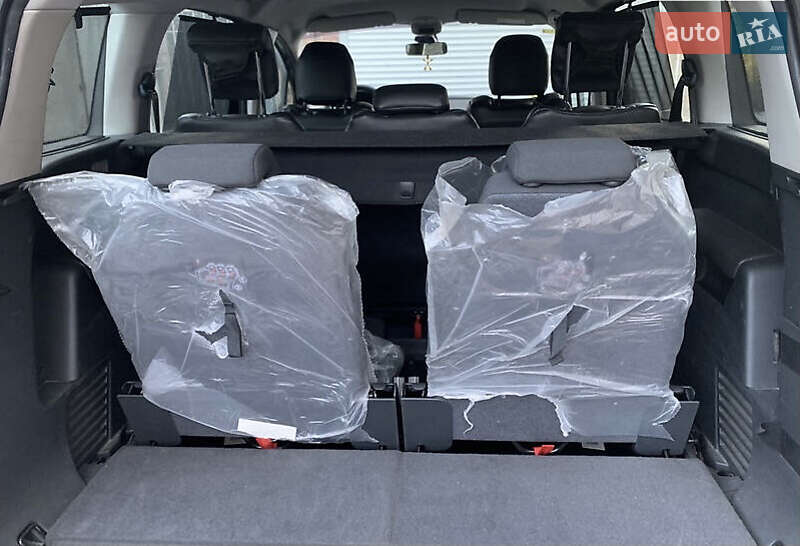 Універсал Peugeot 5008 2013 в Нікополі