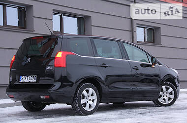 Минивэн Peugeot 5008 2010 в Дрогобыче