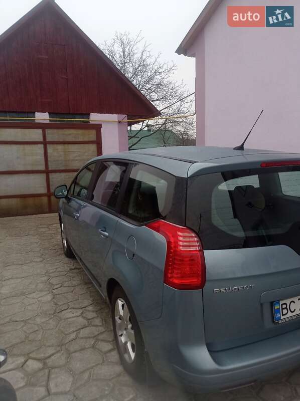 Мінівен Peugeot 5008 2009 в Львові