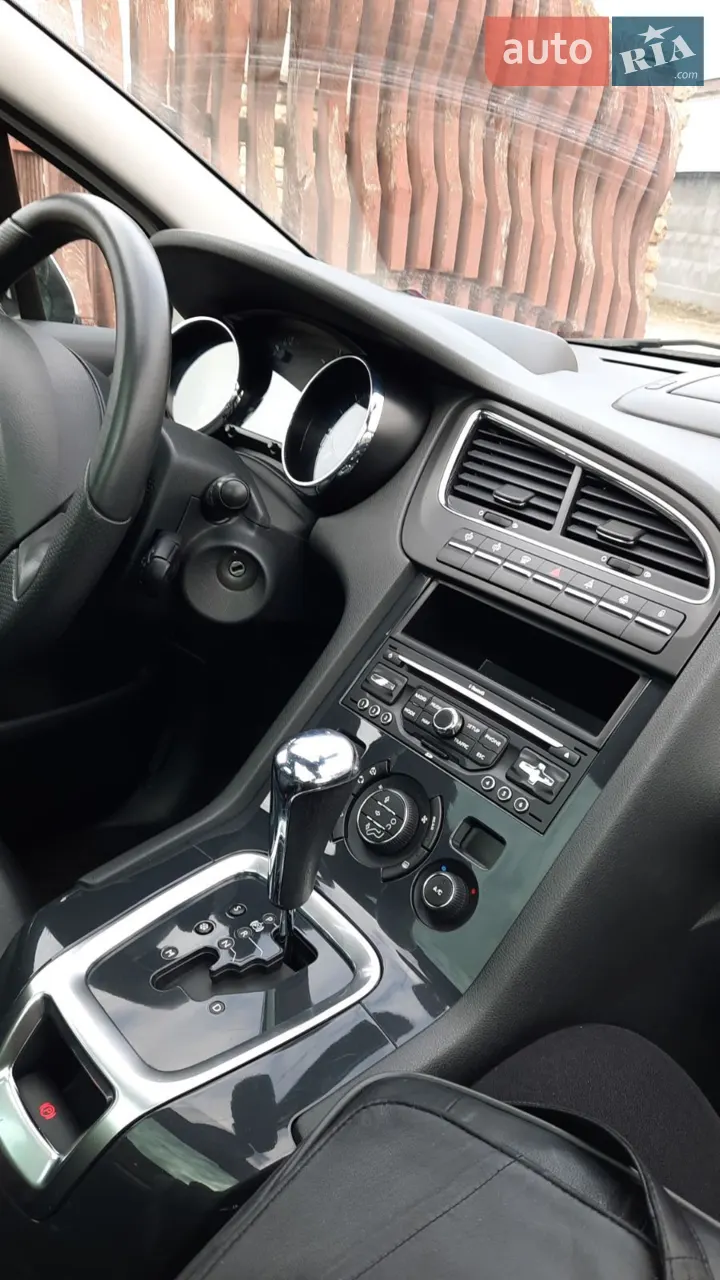 2010 Peugeot 5008 - мініатюра 3