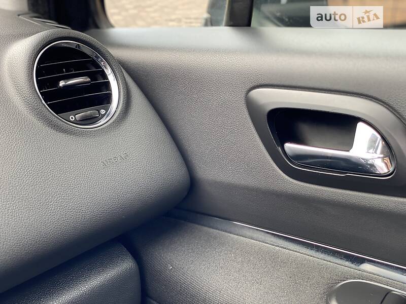 Мінівен Peugeot 5008 2012 в Чернівцях