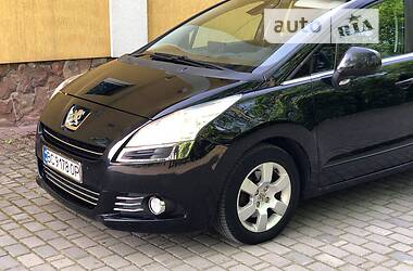 Минивэн Peugeot 5008 2010 в Самборе