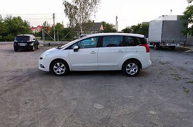 Універсал Peugeot 5008 2012 в Дубні