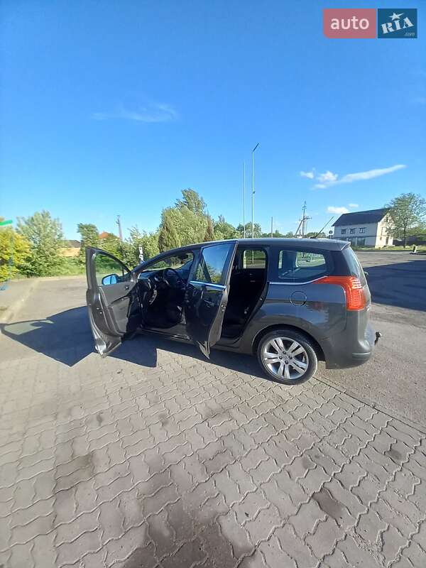 Мікровен Peugeot 5008 2009 в Коломиї