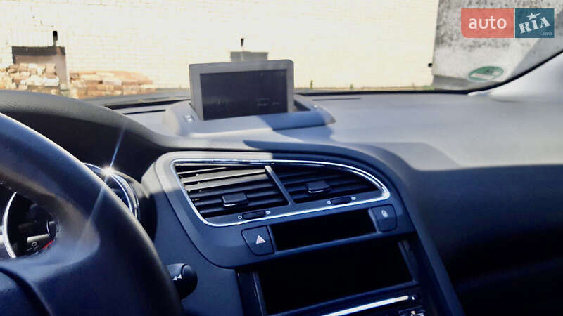 Минивэн Peugeot 5008 2013 в Луцке фото 4 Минивэн Peugeot 5008 2013 в Луцке