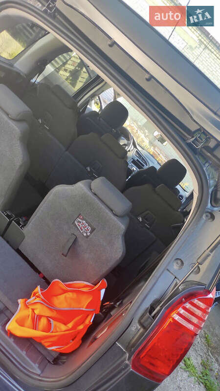 Минивэн Peugeot 5008 2013 в Луцке фото 8 Минивэн Peugeot 5008 2013 в Луцке