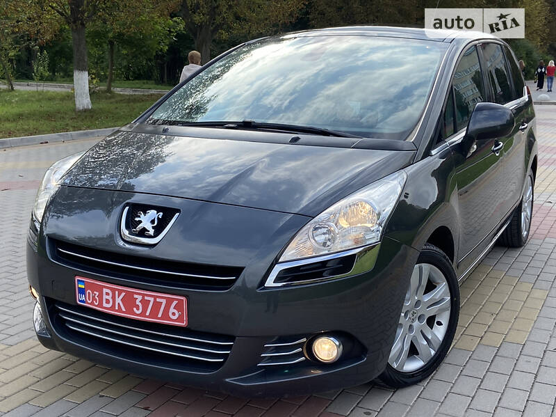 Універсал Peugeot 5008 2011 в Тернополі