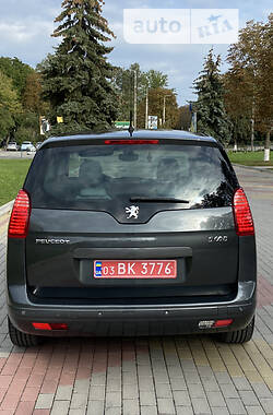 Універсал Peugeot 5008 2011 в Тернополі