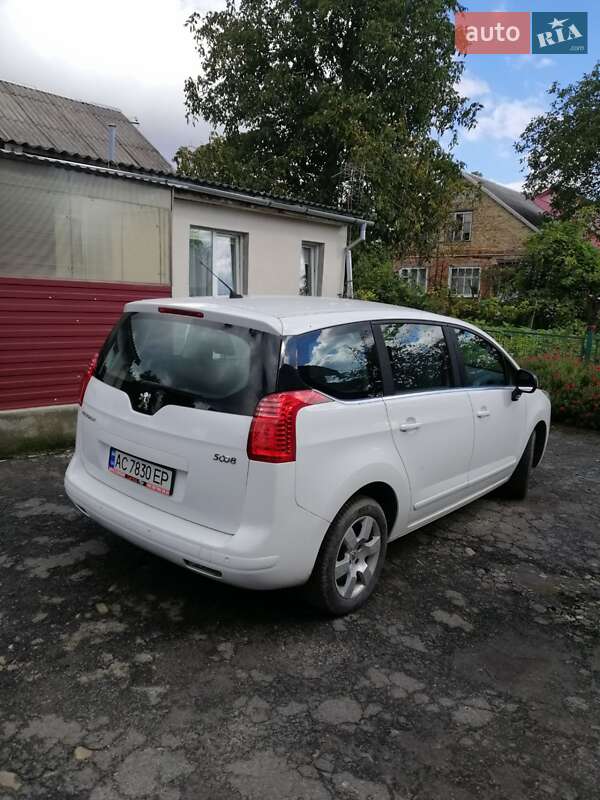 Мінівен Peugeot 5008 2012 в Львові
