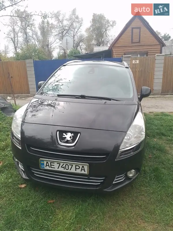 Peugeot 5008