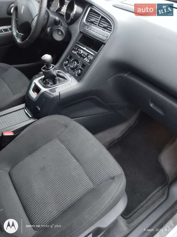 Мікровен Peugeot 5008 2011 в Томашполі