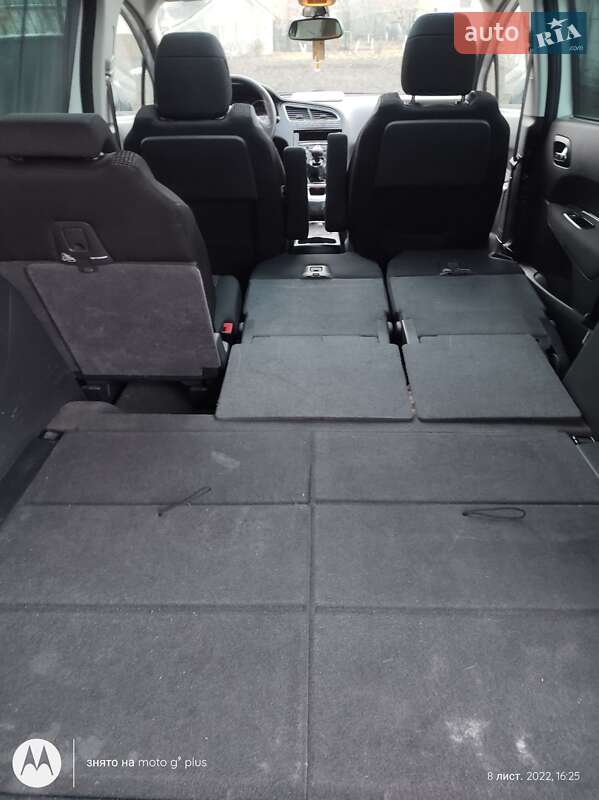 Мікровен Peugeot 5008 2011 в Томашполі