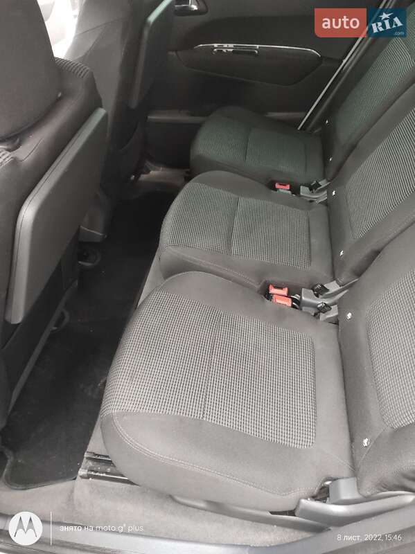 Мікровен Peugeot 5008 2011 в Томашполі