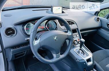 Минивэн Peugeot 5008 2016 в 