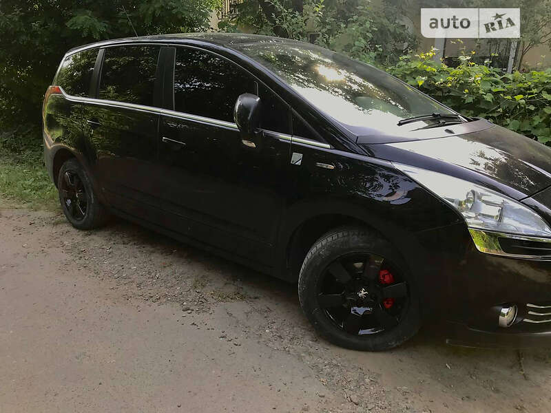 Мікровен Peugeot 5008 2010 в Івано-Франківську