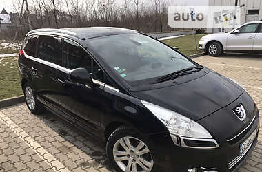 Мікровен Peugeot 5008 2010 в Чернівцях