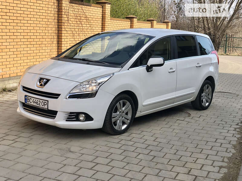 Мікровен Peugeot 5008 2013 в 
