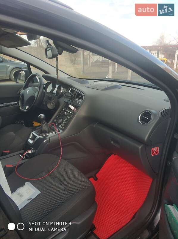 Мікровен Peugeot 5008 2011 в Ірпені фото 13 Мікровен Peugeot 5008 2011 в Ірпені