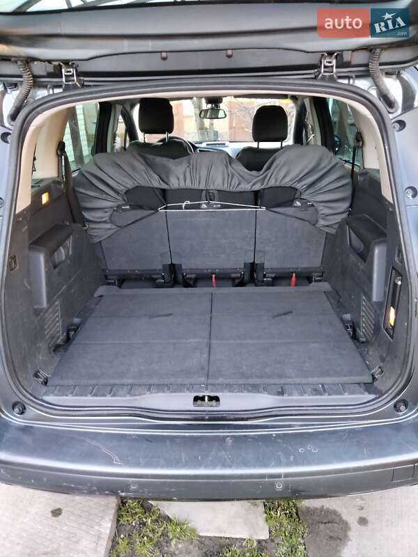 Микровэн Peugeot 5008 2011 в Чернигове