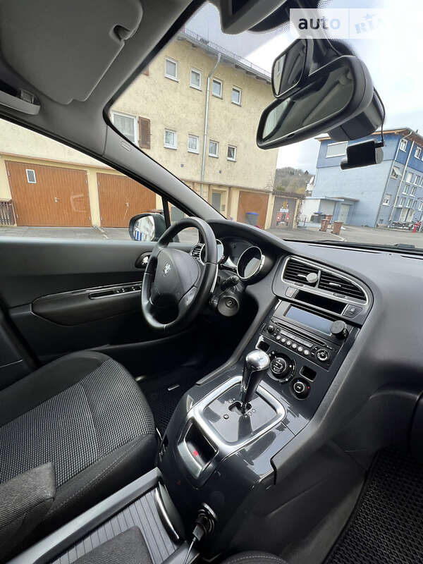 Мікровен Peugeot 5008 2010 в Івано-Франківську