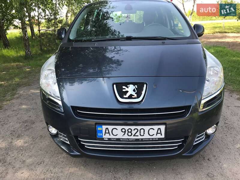 Peugeot 5008 2013