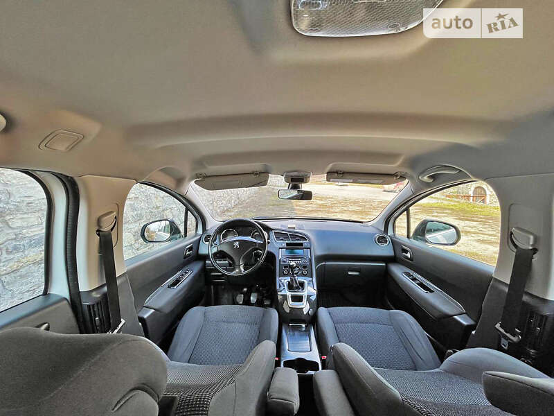 Микровэн Peugeot 5008 2016 в Днепре