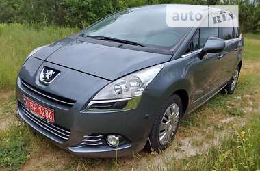 Микровэн Peugeot 5008 2012 в Дубно