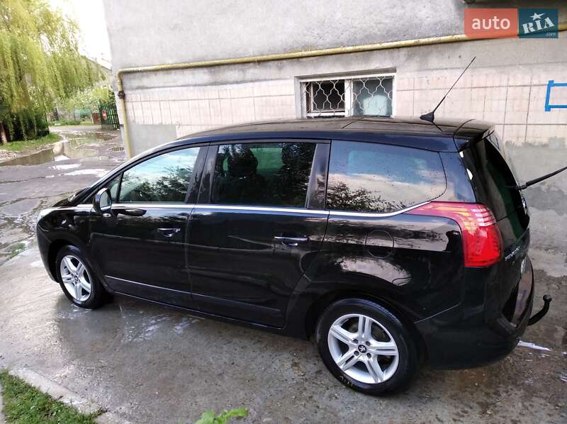 Мікровен Peugeot 5008 2011 в Самборі