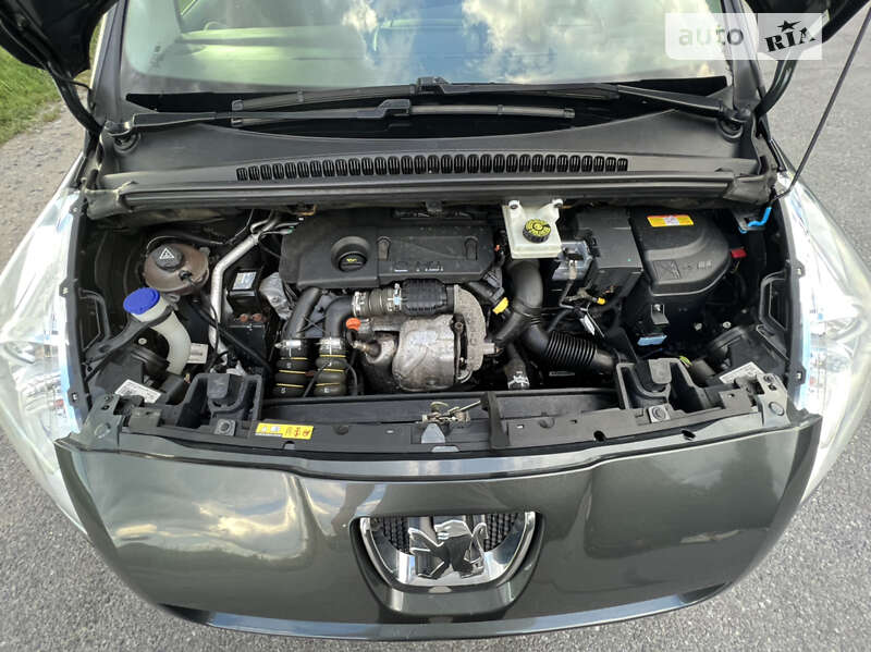 Мікровен Peugeot 5008 2013 в Вінниці
