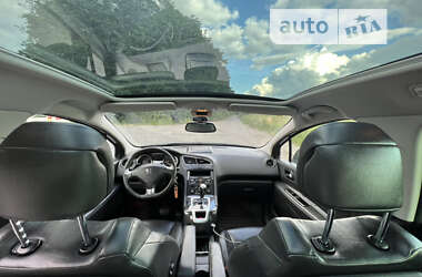 Микровэн Peugeot 5008 2013 в 