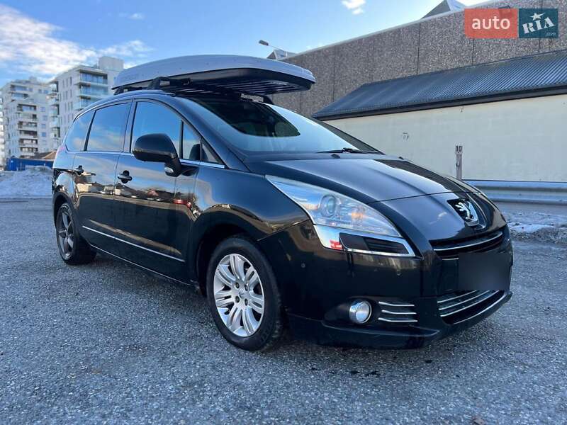 Мікровен Peugeot 5008 2011 в Львові