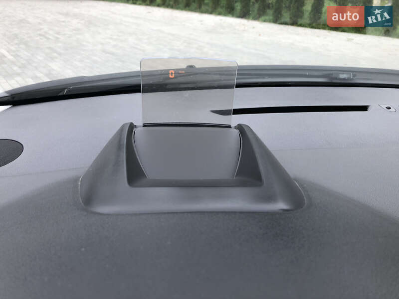 Мікровен Peugeot 5008 2010 в Дрогобичі