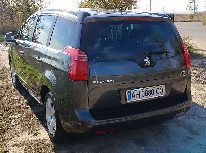 Мікровен Peugeot 5008 2012 в Дніпрі
