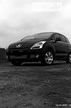 Мікровен Peugeot 5008 2010 в Черкасах