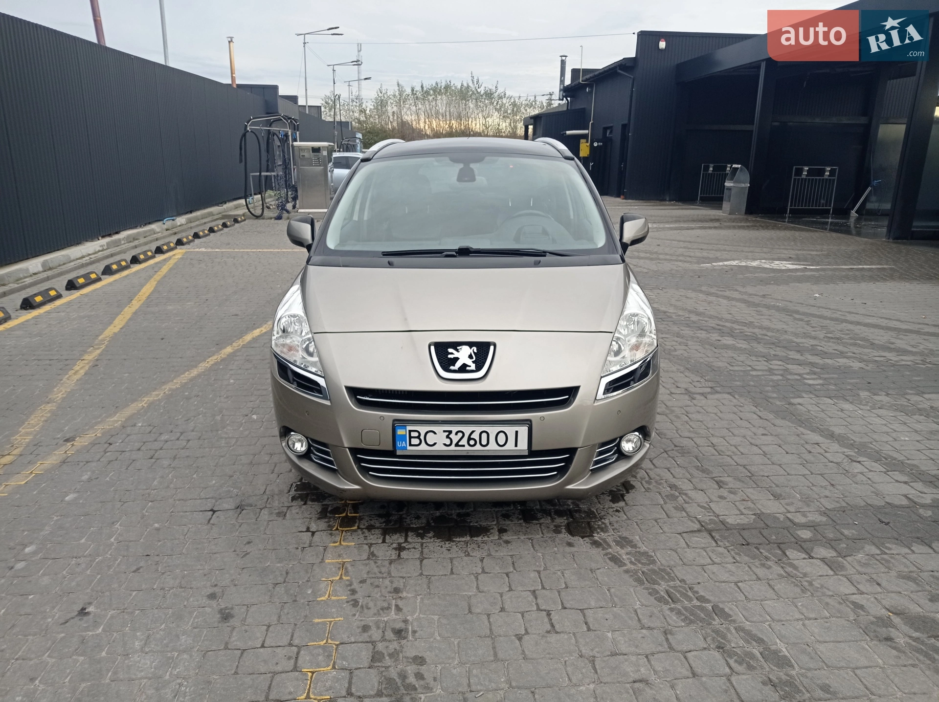 2010 Peugeot 5008 - фото 1