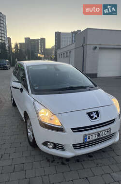 Микровэн Peugeot 5008 2013 в Ивано-Франковске