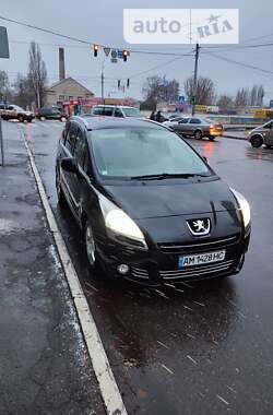 Микровэн Peugeot 5008 2012 в Киеве