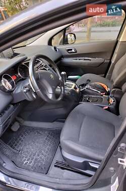 Микровэн Peugeot 5008 2013 в Киеве