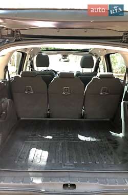 Микровэн Peugeot 5008 2013 в Коропе
