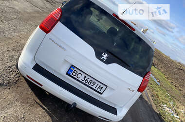 Микровэн Peugeot 5008 2013 в Львове