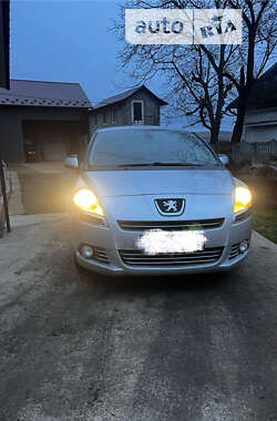 Микровэн Peugeot 5008 2010 в Черновцах