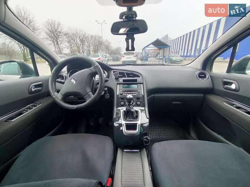 Мікровен Peugeot 5008 2010 в Коломиї