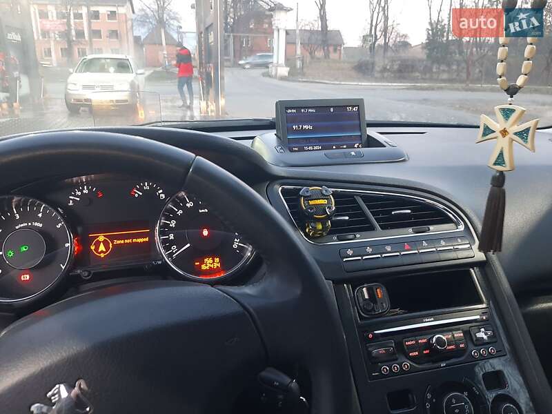 Мікровен Peugeot 5008 2013 в Дрогобичі