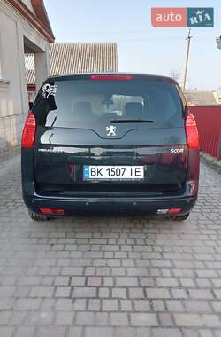 Микровэн Peugeot 5008 2011 в Ровно
