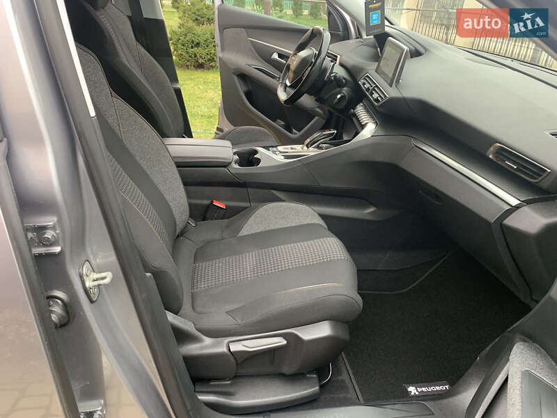 Внедорожник / Кроссовер Peugeot 5008 2018 в Львове фото 25 Внедорожник / Кроссовер Peugeot 5008 2018 в Львове